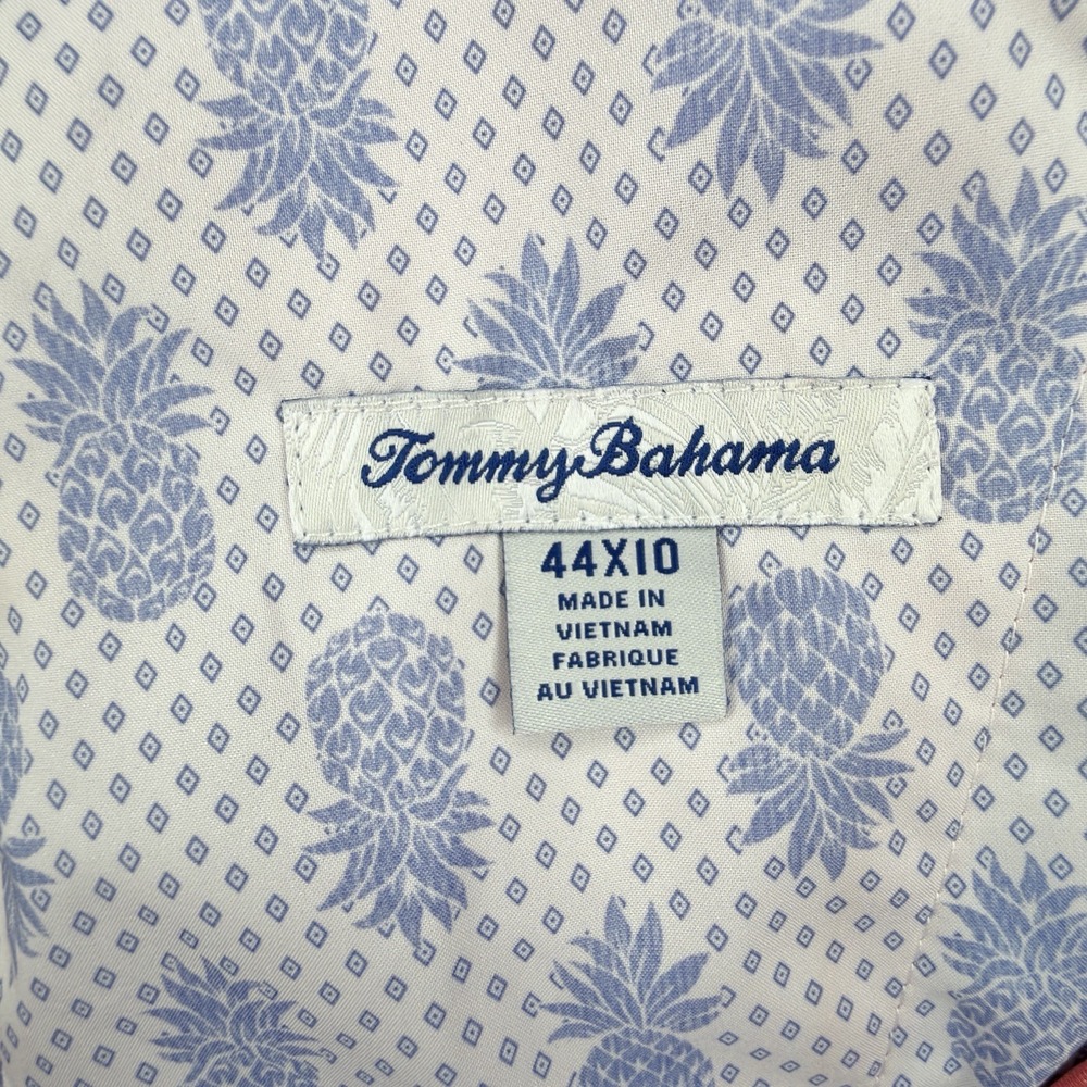 NWT Tommy Bahama Chip Shot Golf Shorts Mens 44 10" New Red Sail Stretch UPF - Picture 3 of 8